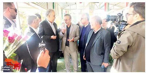 غبارروبی و تعویض پرچم گلزار شهدای زاهدان با حضور استاندار به مناسبت ۱۲ بهمن