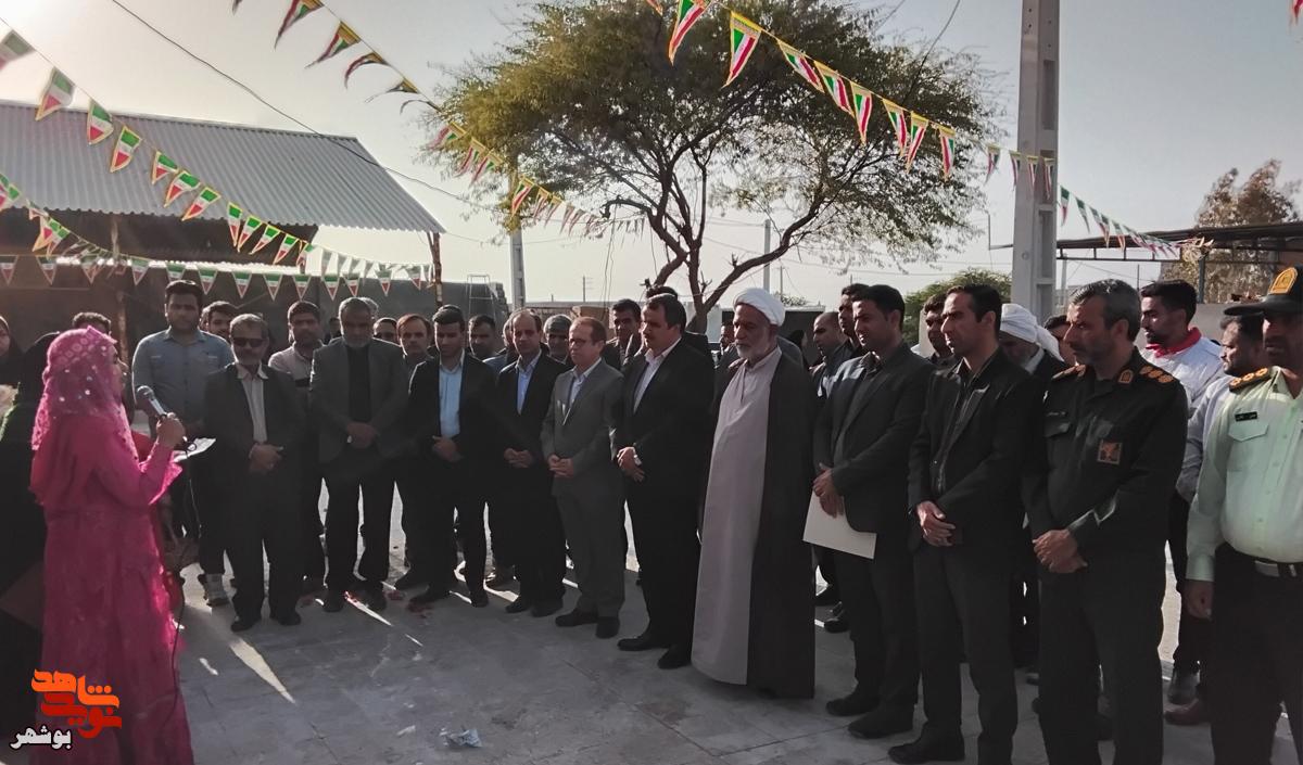 افتتاح گلزار شهید تک مزاری با حضور فرماندار دیر و مدیر کل بنیاد شهید بوشهر