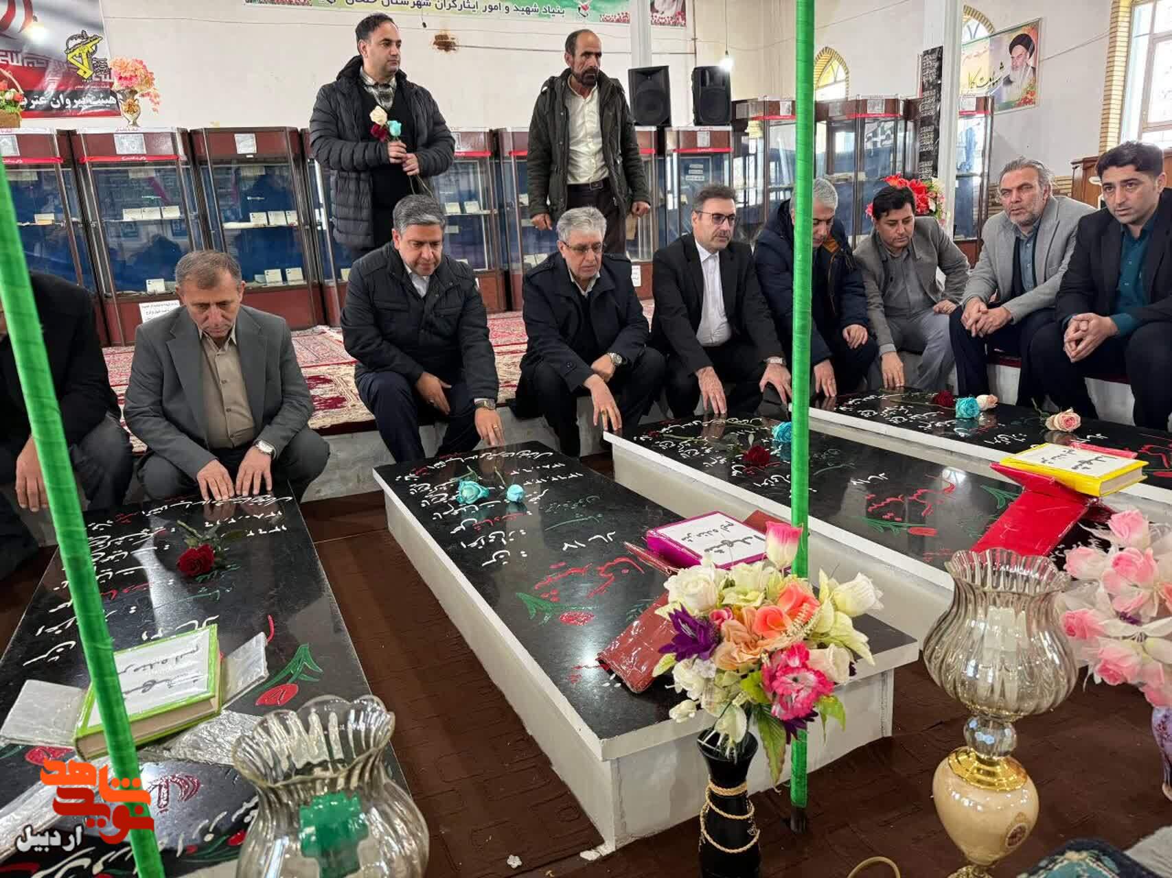 ادای احتراما استاندار ردبیل به مقام شهدای گمنام شهرستان خلخال+ عکس