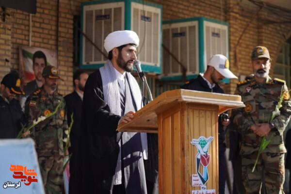 برگزاری آئین میهمانی لاله ها به مناسبت ایام الله دهه مبارک فجر در گلزار شهدای خرم آباد