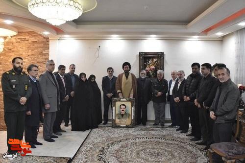 دیدار با خانواده شهید والامقام سردار «ملک محمد محمودوند»