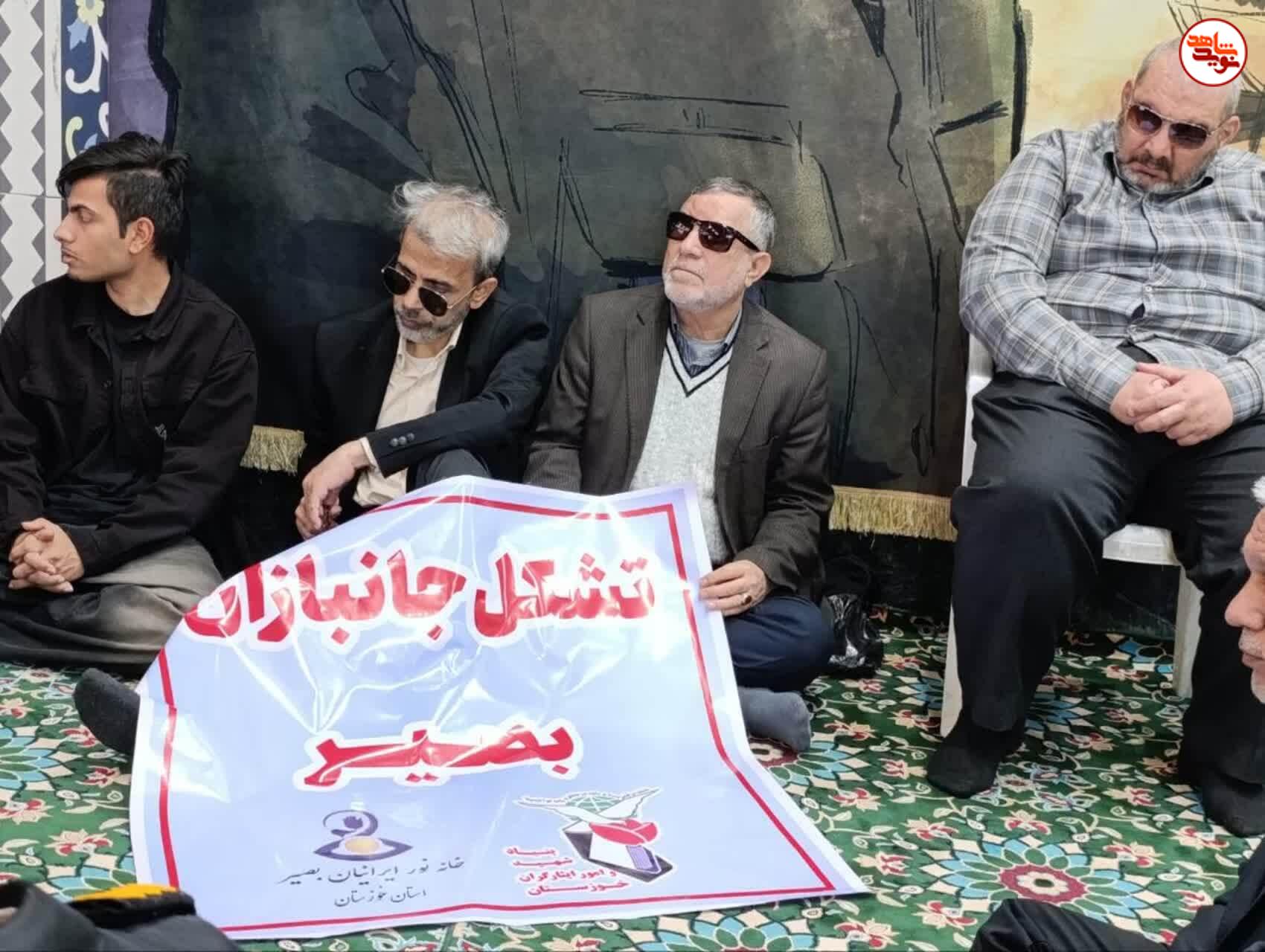 گزارش تصویری/ برگزاری آیین «میهمانی لاله ها» به مناسبت ایام الله دهه مبارک فجر در گلزار شهدای اهواز