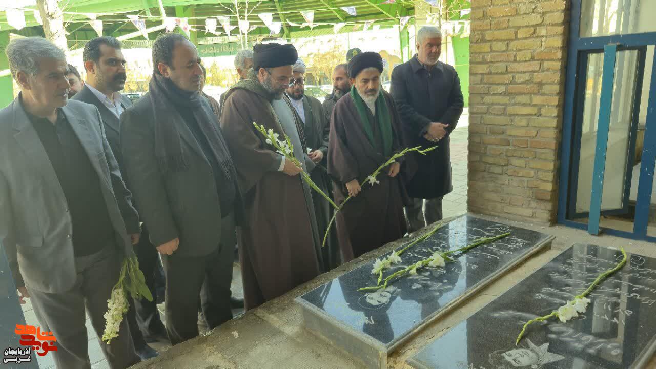 مراسم «میهمانی لاله‌ها» به مناسبت دهه مبارک فجر در ارومیه