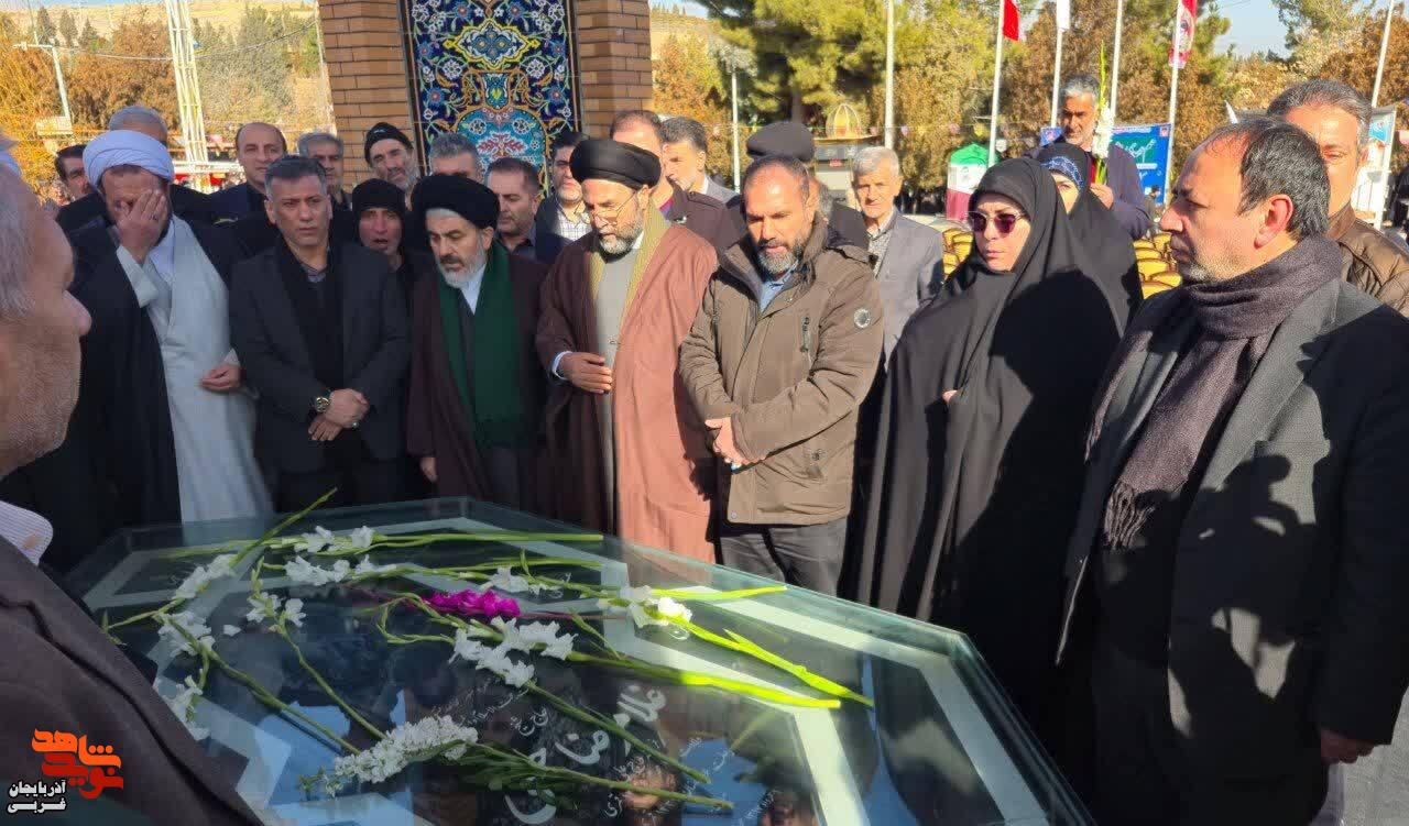 مراسم «میهمانی لاله‌ها» به مناسبت دهه مبارک فجر در ارومیه