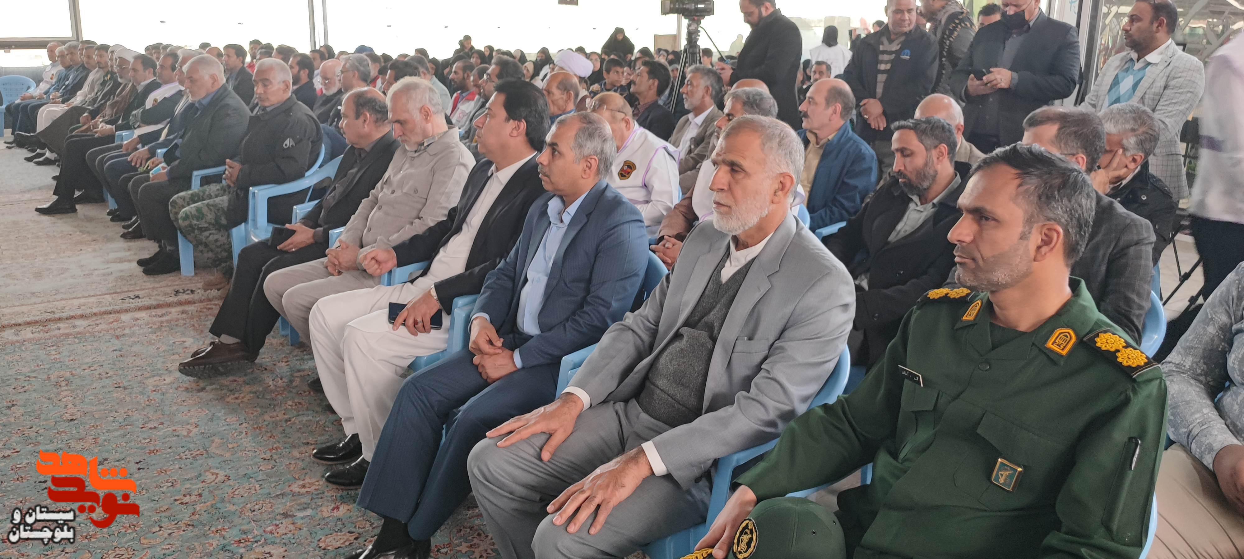 مراسم میهمانی لالهها در گلزار شهدای زاهدان برگزار شد مراسم میهمانی لالهها در گلزار شهدای زاهدان برگزار شد