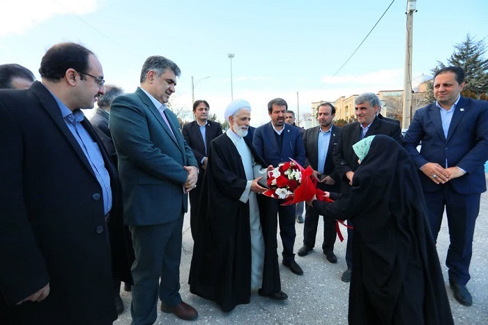 گزارش تصویری| حضور معاون حقوقی رئیس‌جمهور در گلزار شهدای همدان