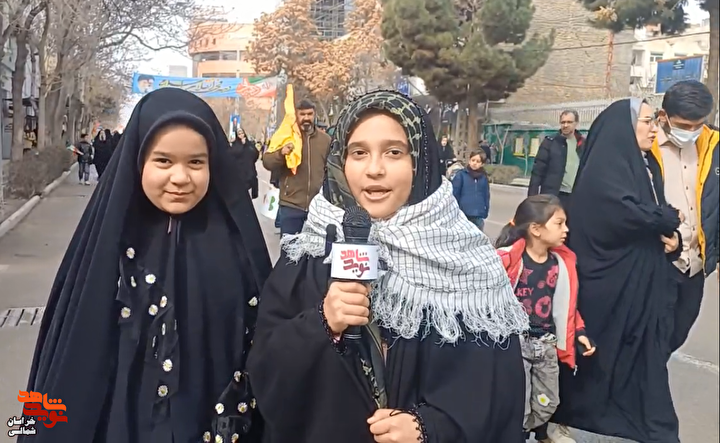 شعار مرگ بر آمریکا از زبان دانش آموزان طنین انداز شد