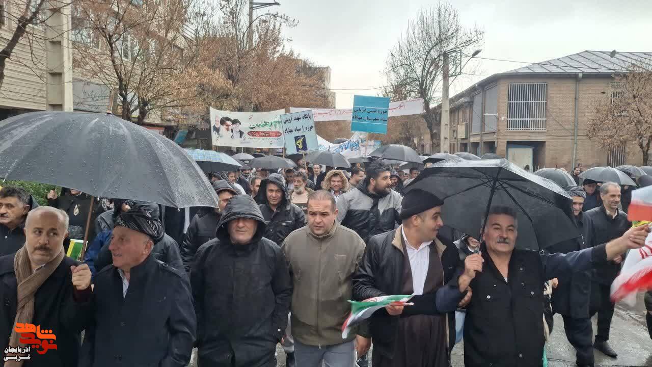 راهپیمایی یوم الله ۲۲ بهمن در شهرستان مهاباد