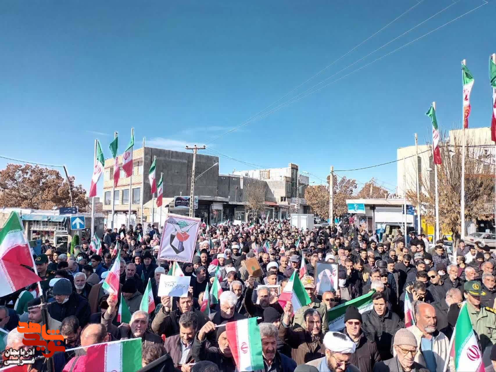 راهپیمایی یوم الله ۲۲ بهمن در تکاب