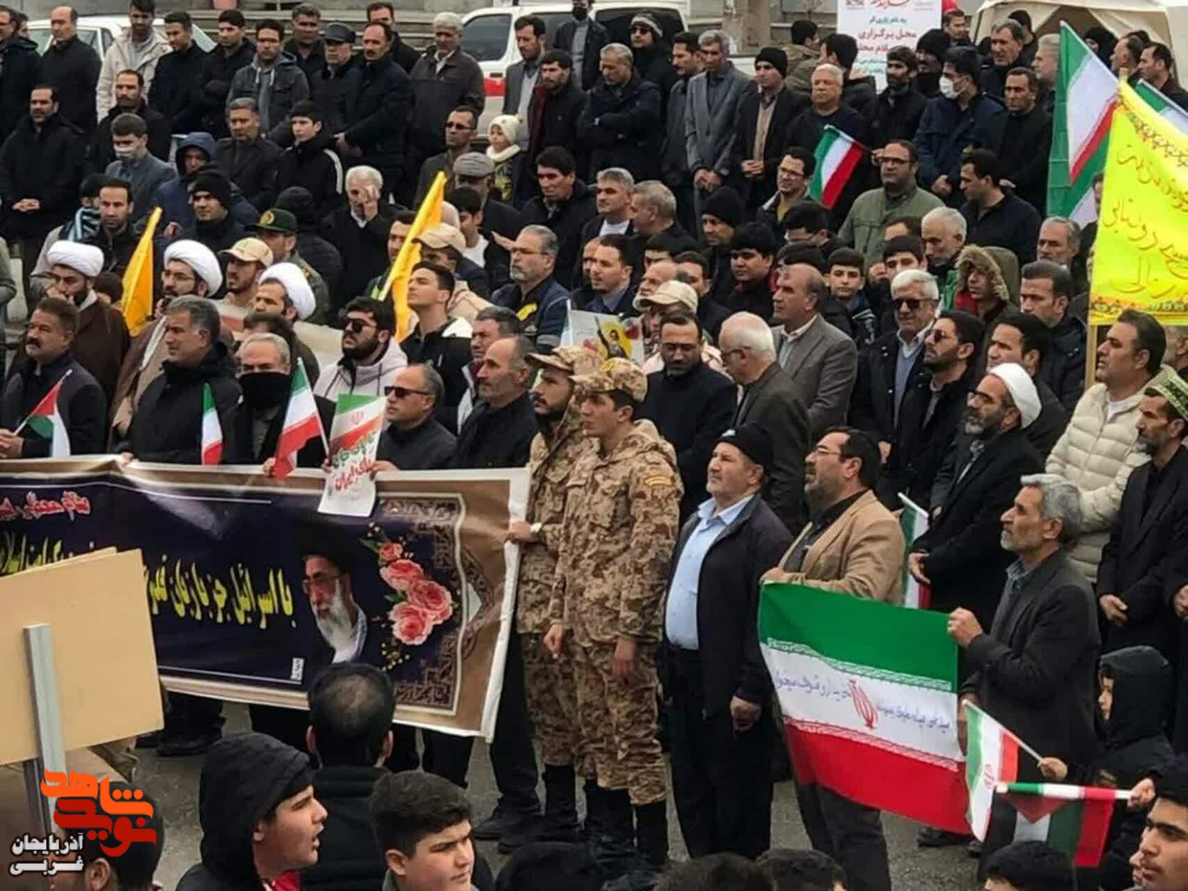 راهپیمایی یوم الله ۲۲ بهمن در شهرستان پلدشت