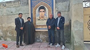 تکریم خانواده شهید بازماندگان قشمی با حضور نماینده ولی‌فقیه