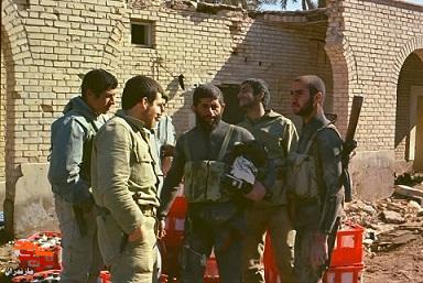 تصاویر کمتر دیده شده از دلاورمردان لشکر ویژه ۲۵ کربلا در (عملیات والفجر هشت) تصاویر کمتر دیده شده از دلاورمردان لشکر ویژه ۲۵ کربلا در (عملیات والفجر هشت)