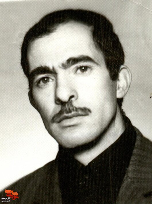 روایتی از معلمی که درس آزادگی را با خون خود امضا کرد