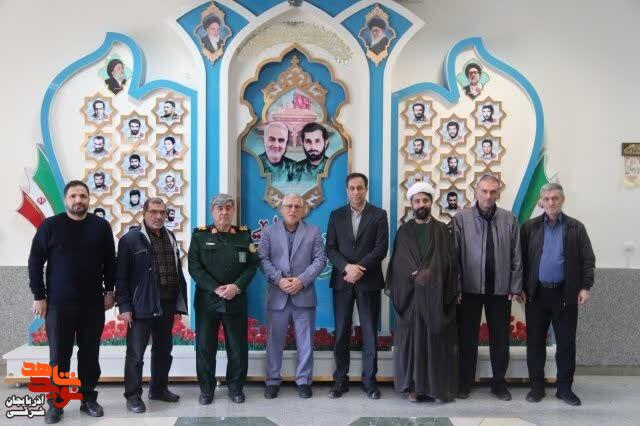 برگزاری کارگاه آموزشی کارتون و پوستر با محوریت دفاع مقدس در آذربایجانشرقی برگزاری کارگاه آموزشی کارتون و پوستر با محوریت دفاع مقدس در آذربایجانشرقی