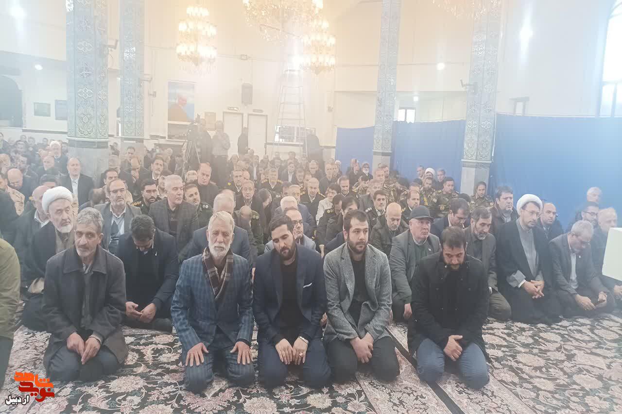 مراسم چهلم شهدای فتنه دی‌ماه در اردبیل+ عکس