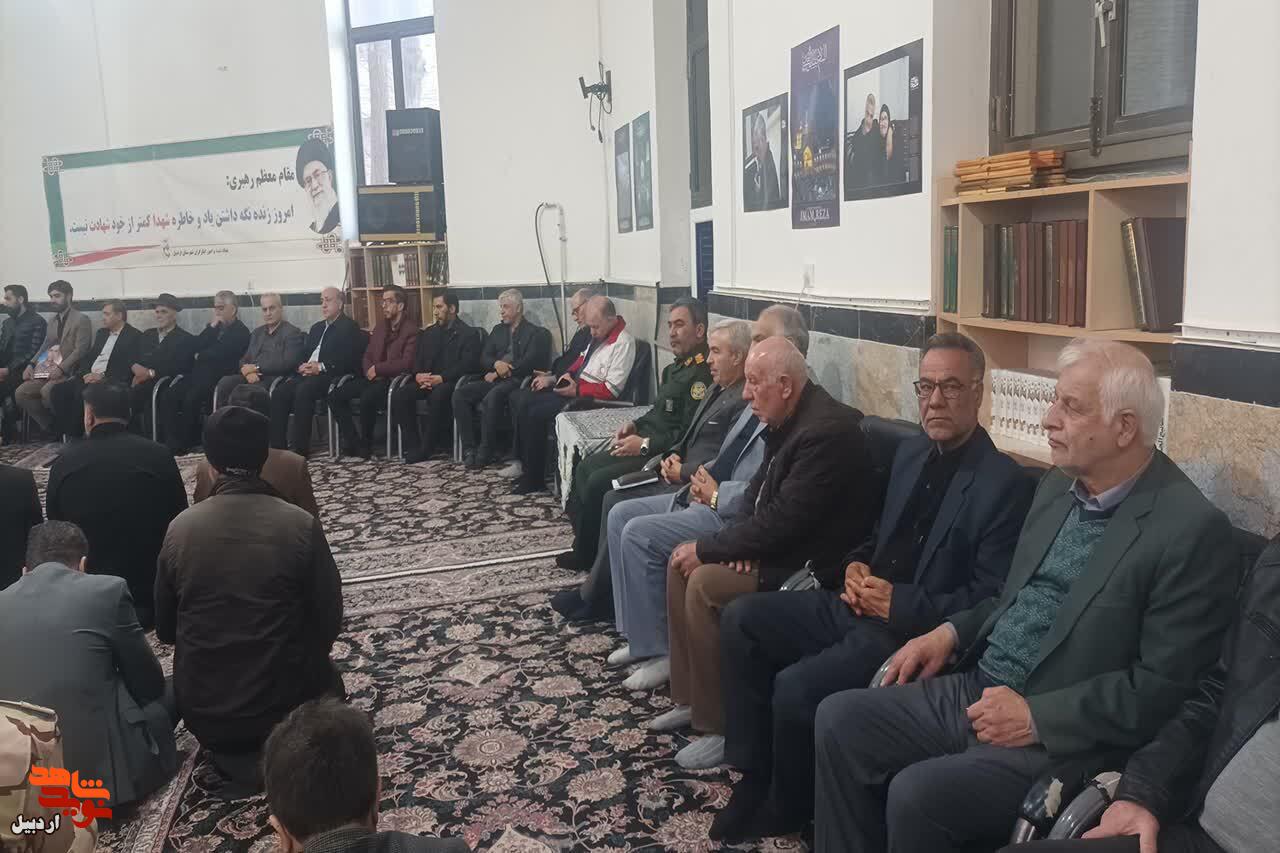 مراسم چهلم شهدای فتنه دی‌ماه در اردبیل+ عکس