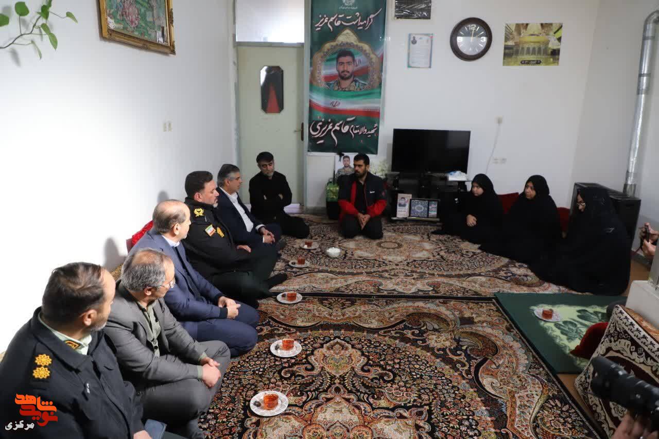 دیدار مسئولان استان مرکزی با خانواده شهید امنیت قاسم عزیزی دیدار مسئولان استان مرکزی با خانواده شهید امنیت قاسم عزیزی