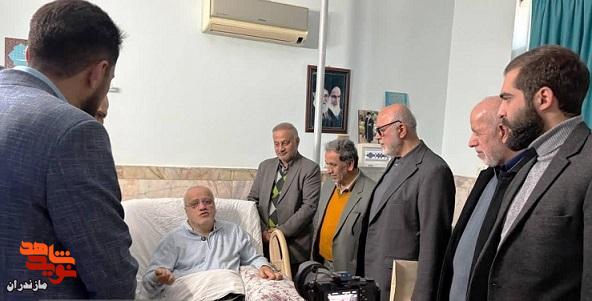 تصاویر/ دیدار جمعی از مسئولان آمل با جانباز حماسه اسلامی ۶ بهمن
