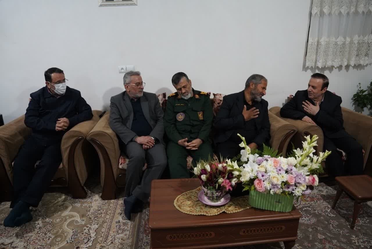 ملت ایران همواره مدیون این قهرمانان خواهد بود ملت ایران همواره مدیون این قهرمانان خواهد بود