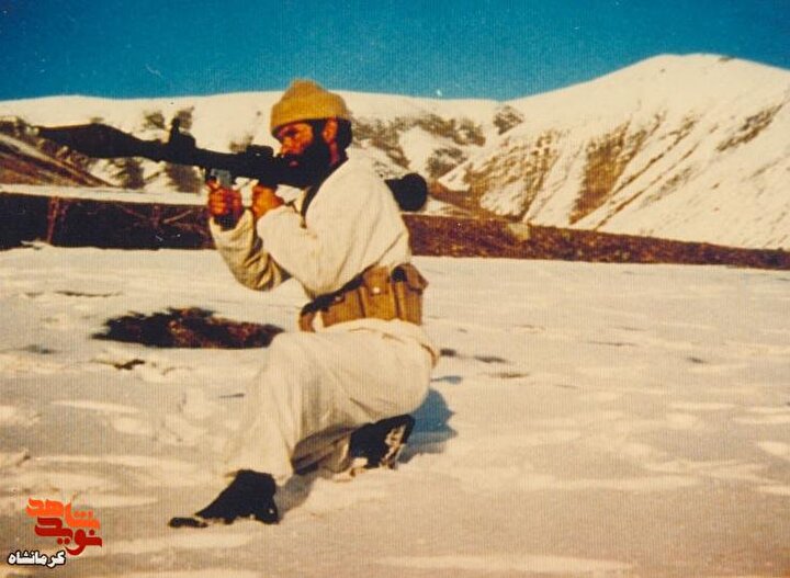 آلبوم تصاویر شهید «احمد پلنگ نژاد» مردی از کرمانشاه