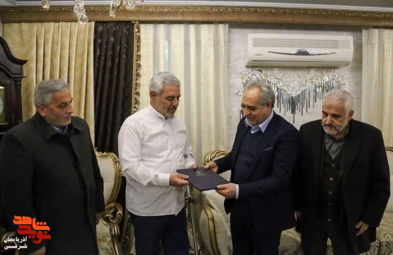 تجلیل استاندار آذربایجان شرقی از ایثارگران و خانوادههای معظم شهدا تجلیل استاندار آذربایجان شرقی از ایثارگران و خانوادههای معظم شهدا