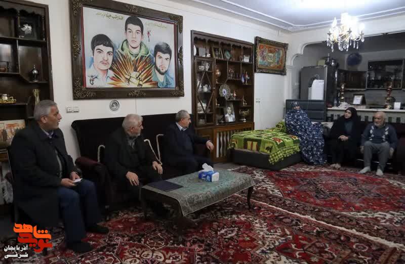 تجلیل استاندار آذربایجان شرقی از ایثارگران و خانوادههای معظم شهدا تجلیل استاندار آذربایجان شرقی از ایثارگران و خانوادههای معظم شهدا