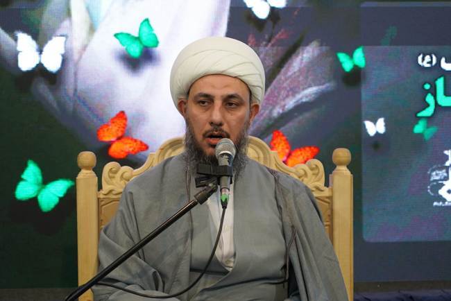 حضرت عباس (ع) الگوی بینظیر ایثار و مقاومت در مکتب جانبازی است حضرت عباس (ع) الگوی بینظیر ایثار و مقاومت در مکتب جانبازی است