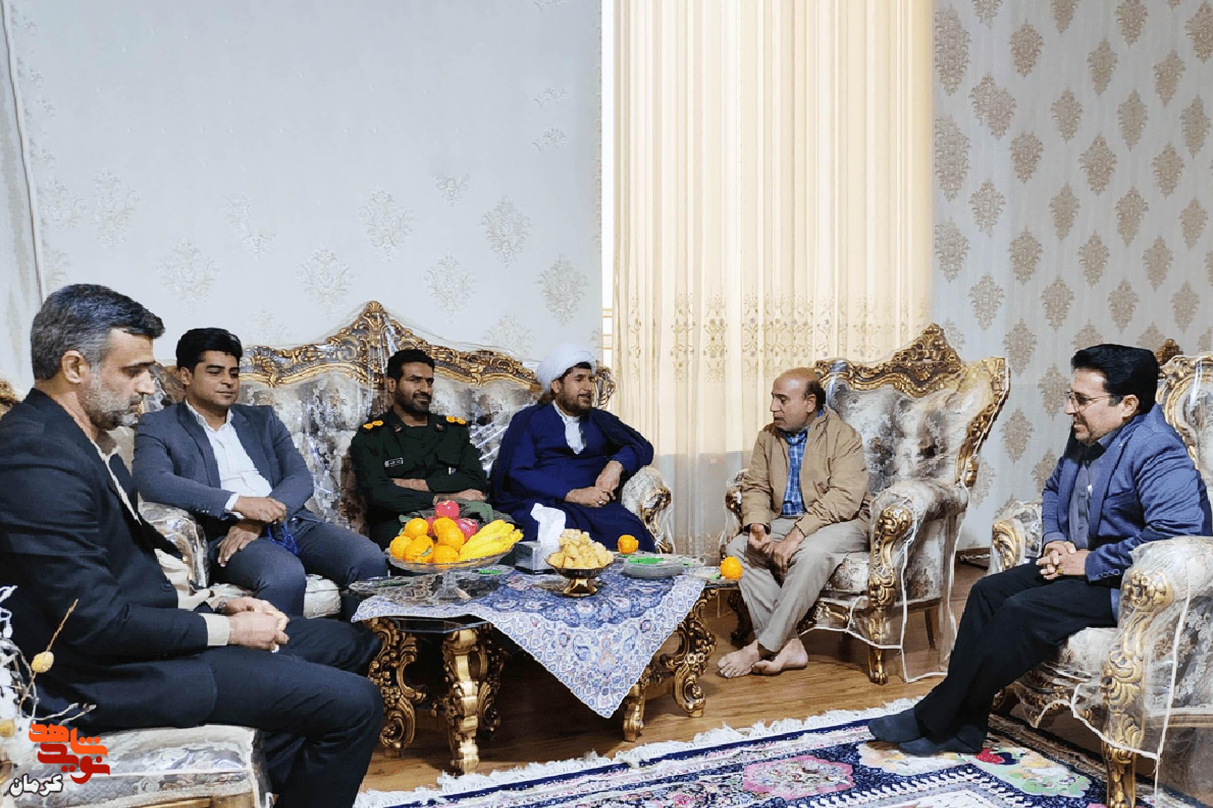 رئیس بنیاد شهید و امور ایثارگران کهنوج با ۳ جانباز دیدار کرد رئیس بنیاد شهید و امور ایثارگران کهنوج با ۳ جانباز دیدار کرد