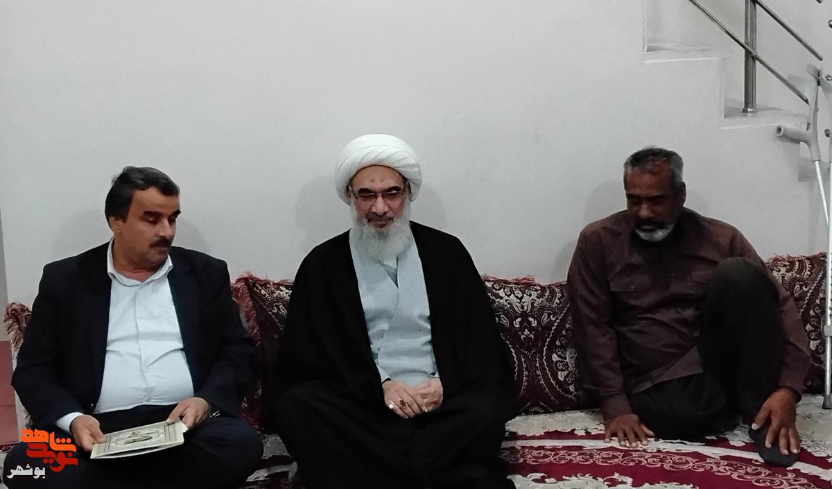 دیدار نماینده معزز ولی فقیه در استان با چهار جانباز گرامی در شهر بوشهر