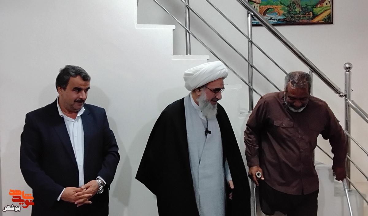 دیدار نماینده معزز ولی فقیه در استان با چهار جانباز گرامی در شهر بوشهر