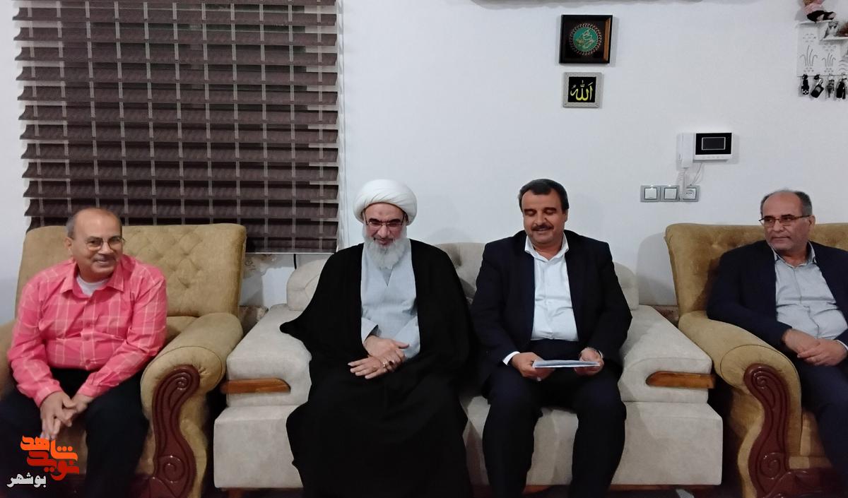 دیدار نماینده معزز ولی فقیه در استان با چهار جانباز گرامی در شهر بوشهر