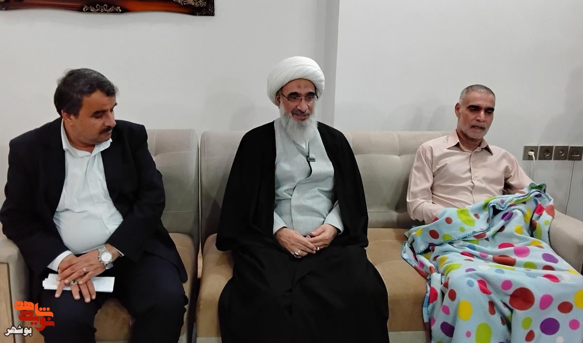 دیدار نماینده معزز ولی فقیه در استان با چهار جانباز گرامی در شهر بوشهر