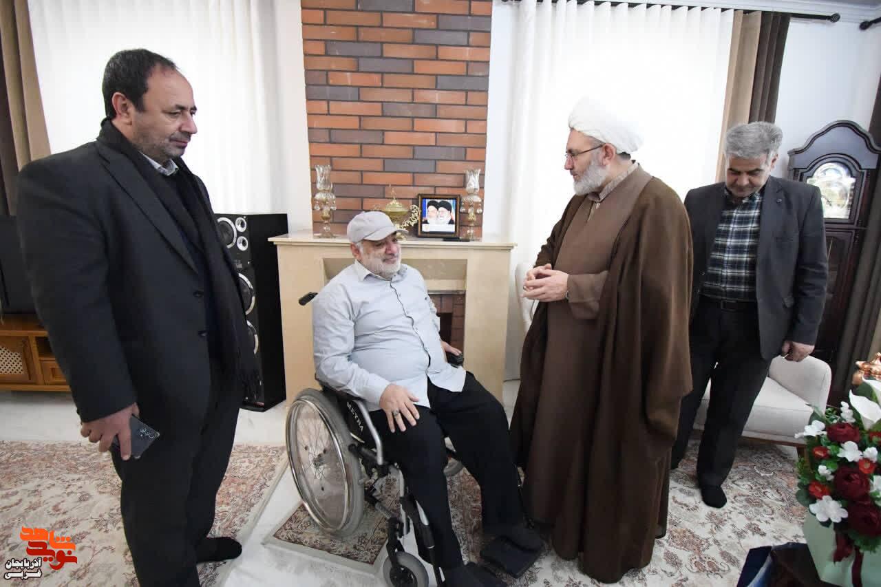 ابلاغ سلام رهبر انقلاب به ۳ تن از جانبازان ۸ سال دفاع مقدس ابلاغ سلام رهبر انقلاب به ۳ تن از جانبازان ۸ سال دفاع مقدس