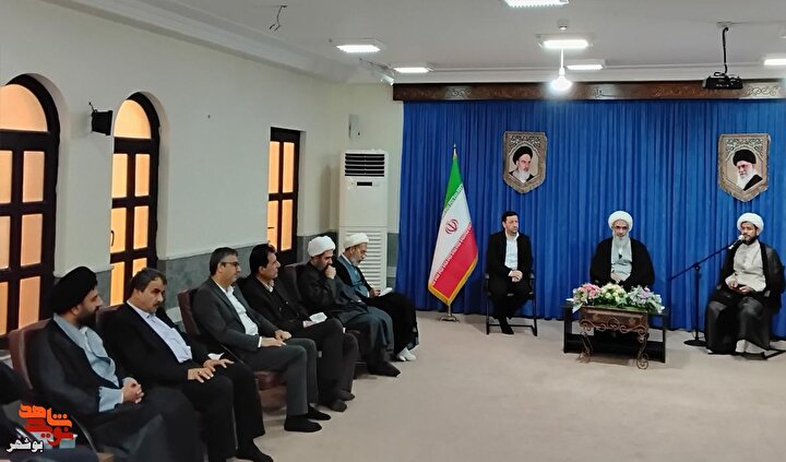 دیدار اعضای ستاد برگزاری مراسم‌های چهل و هفتمین دهه فجر انقلاب اسلامی با نماینده ولی فقیه در استان بوشهر