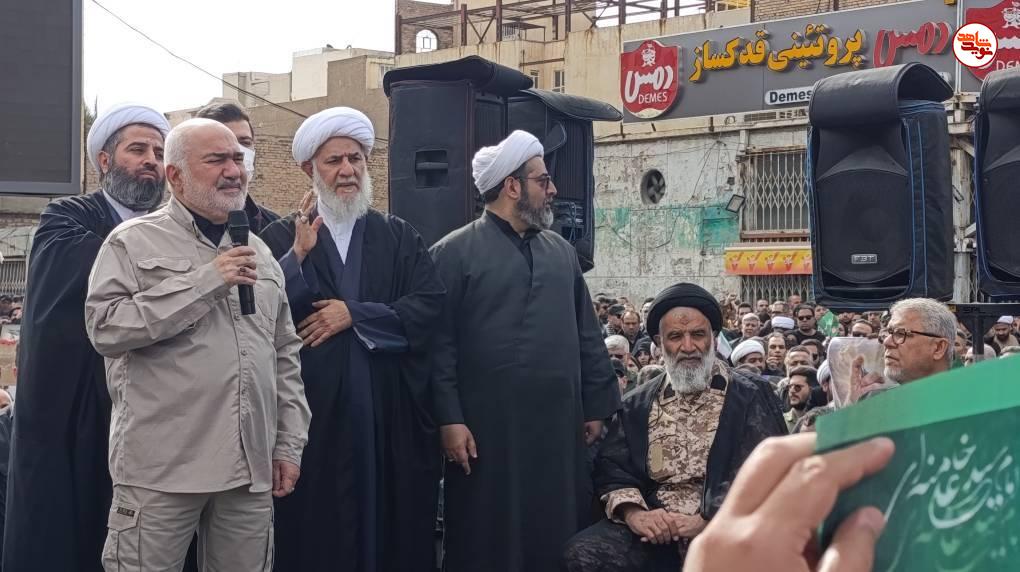 گزارش تصویری/ تجمع مردم اهواز در پی شهادت امام انقلاب اسلامی گزارش تصویری/ تجمع مردم اهواز در پی شهادت امام انقلاب اسلامی