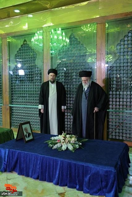 عکس/آخرین حضور شهید آیتالله خامنهای در حرم مطهر مرادش امام خمینی (قدس سره) عکس/آخرین حضور شهید آیتالله خامنهای در حرم مطهر مرادش امام خمینی (قدس سره)