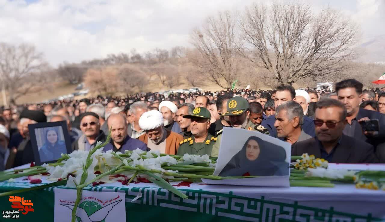 عکس /مراسم تشییع پیکر شهیده پوران قلیپور عکس /مراسم تشییع پیکر شهیده پوران قلیپور