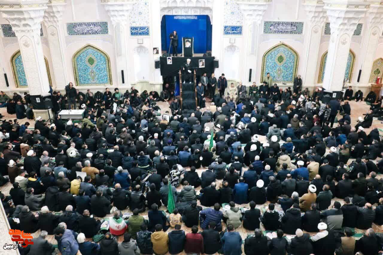 مراسم پرشکوه به مناسبت عروج ملکوتی قائد امت در مصلای اردبیل+ تصویر