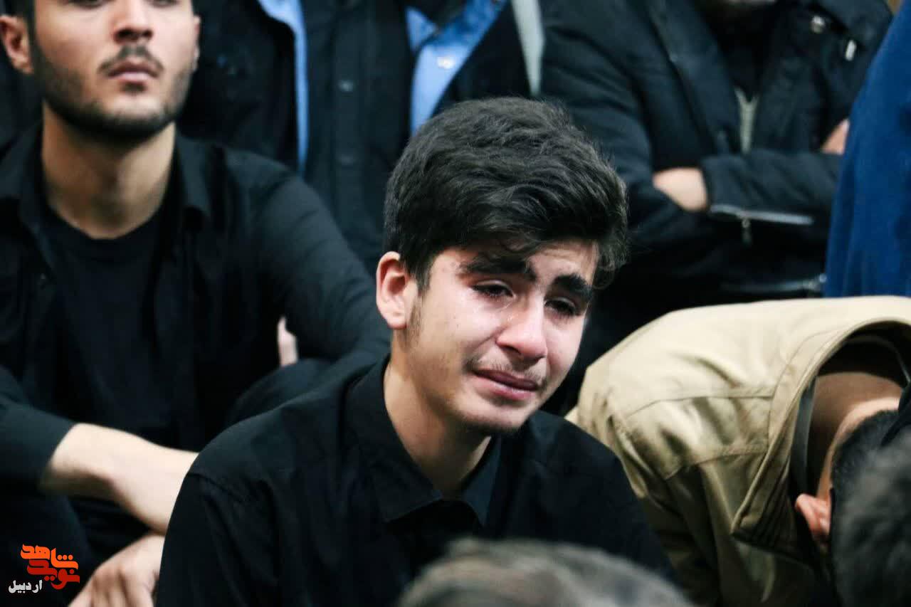 مراسم پرشکوه به مناسبت عروج ملکوتی قائد امت در مصلای اردبیل+ تصویر