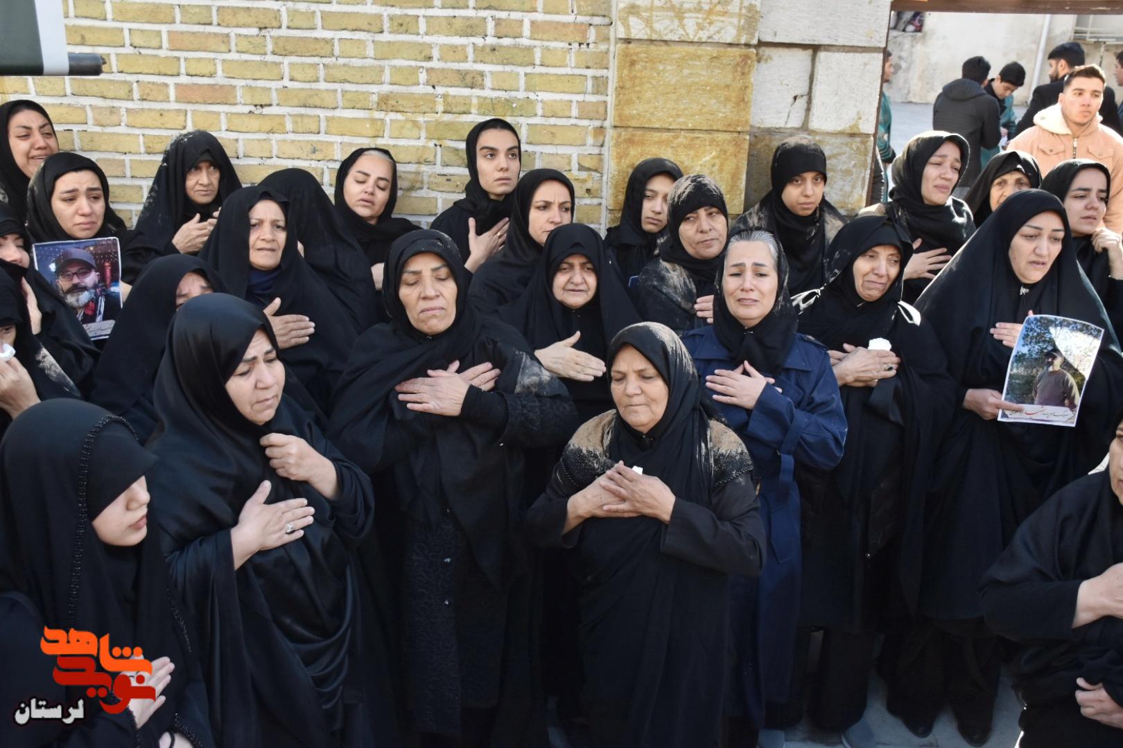۴ شهید مدافع وطن در خرم آباد تشییع شدند