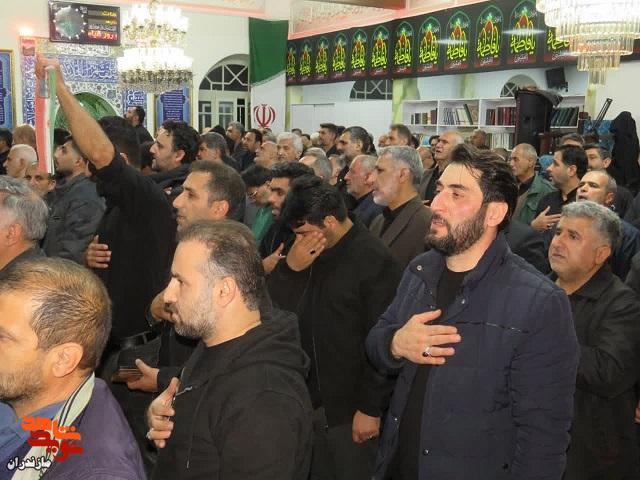 تصاویر/ مراسم شب وداع با پیکر مطهر و پاک سرهنگ شهید پاسدار دکتر محمدمهدی باقری در سوادکوه تصاویر/ مراسم شب وداع با پیکر مطهر و پاک سرهنگ شهید پاسدار دکتر محمدمهدی باقری در سوادکوه