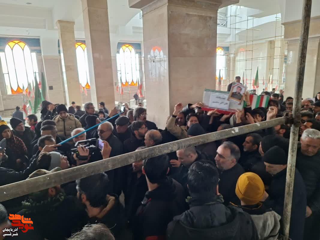 وداع باشکوه با پیکر پاک شهیدان آذربایجان‌شرقی در وادی‌رحمت تبریز+تصاویر