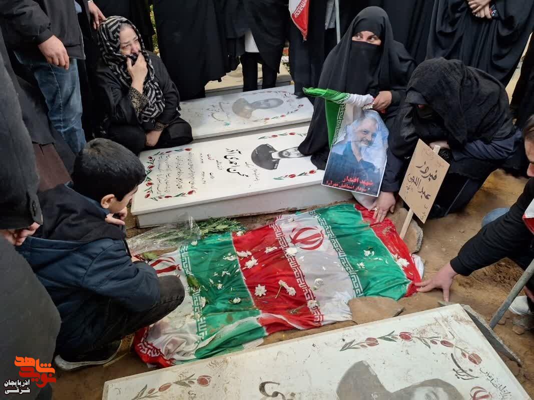 وداع باشکوه با پیکر پاک شهیدان آذربایجان‌شرقی در وادی‌رحمت تبریز+تصاویر