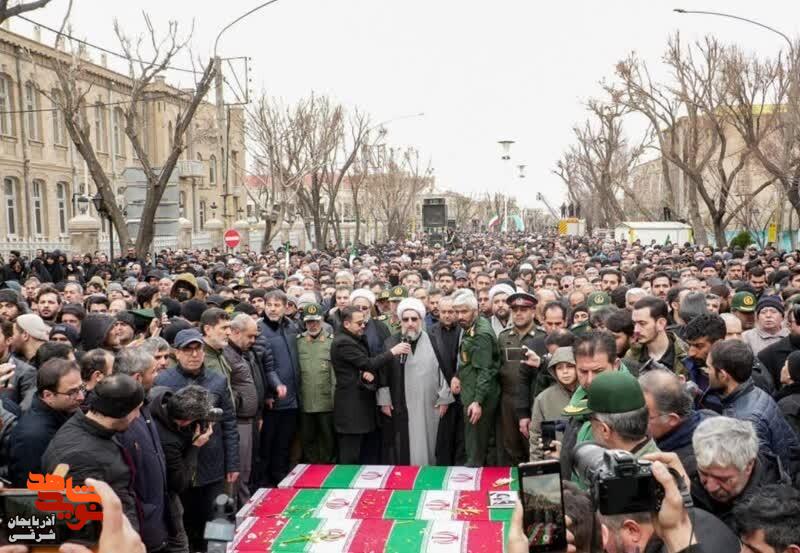وداع باشکوه با پیکر پاک شهیدان آذربایجان‌شرقی در وادی‌رحمت تبریز+تصاویر