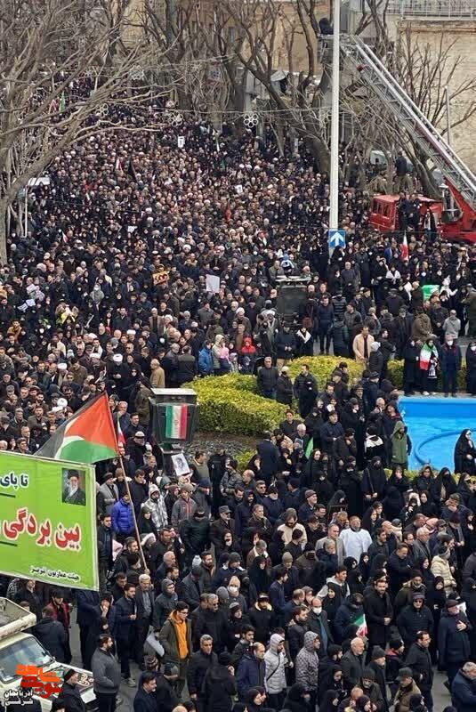 وداع باشکوه با پیکر پاک شهیدان آذربایجان‌شرقی در وادی‌رحمت تبریز+تصاویر