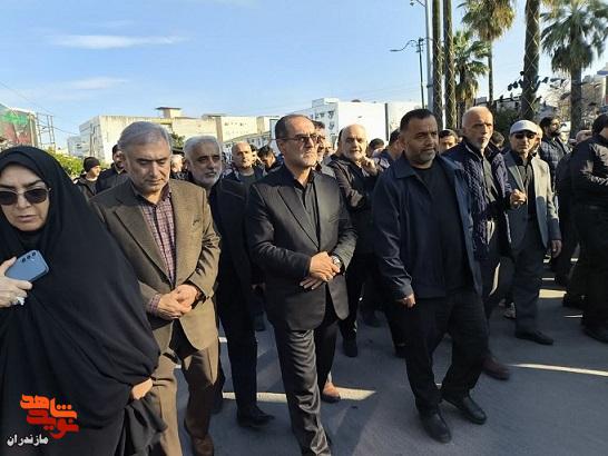 حضور مدیرکل بنیاد شهید و امور ایثارگران مازندران در مراسم تشییع دو پیکر مطهر شهید در آمل