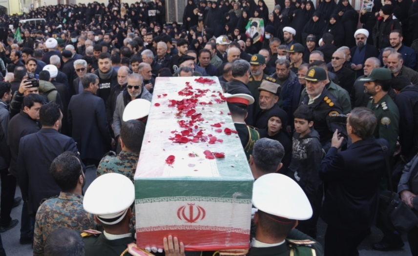 شجاعت و استقامت خانوادههای شهدا سد محکمی در برابر دشمنان است شجاعت و استقامت خانوادههای شهدا سد محکمی در برابر دشمنان است