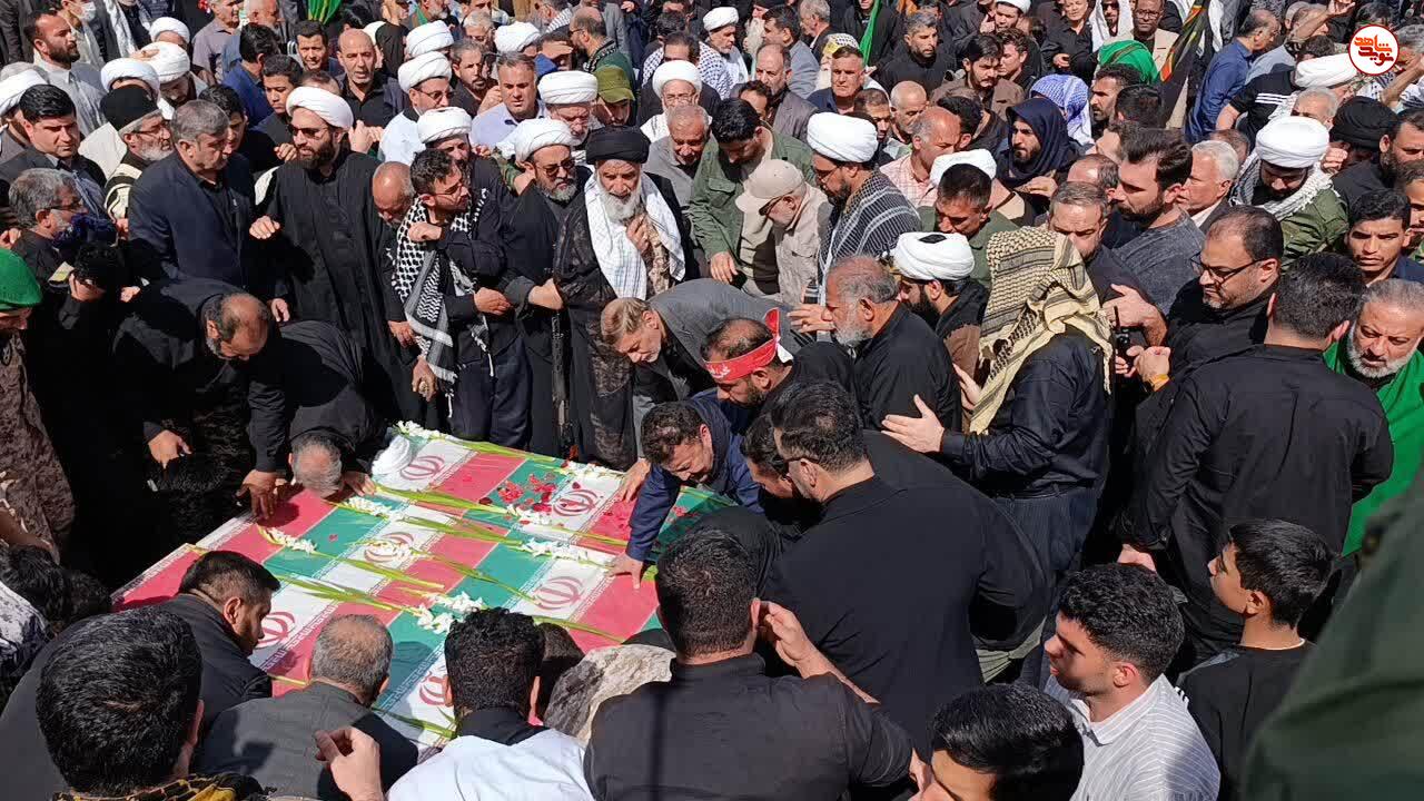 گزارش تصویری/ آیین تشییع پیکر چهار شهید مدافع وطن در اهواز گزارش تصویری/ آیین تشییع پیکر چهار شهید مدافع وطن در اهواز