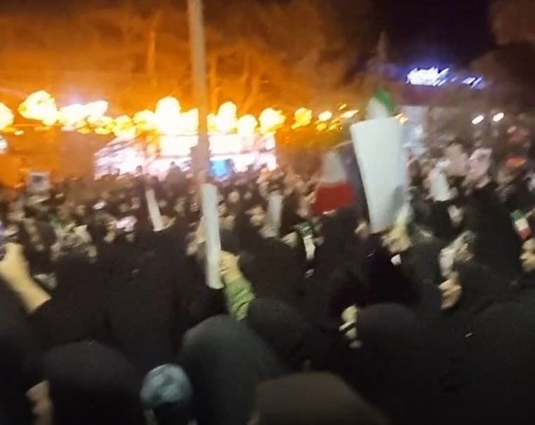 فیلم | تاکستانیها با شهید اقتدار ایران «امیرمحمد برینی» وداع کردند فیلم | تاکستانیها با شهید اقتدار ایران «امیرمحمد برینی» وداع کردند