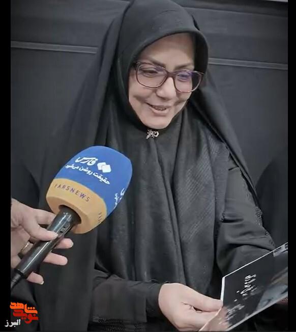 وداع جانسوز خانوادههای شهدای حملات آمریکایی ـ صهیونیستی در بهشت سکینه(س) کرج + فیلم وداع جانسوز خانوادههای شهدای حملات آمریکایی ـ صهیونیستی در بهشت سکینه(س) کرج + فیلم